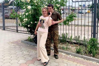 "Я буду твоїми ногами, очима і руками, тільки повертайся живим": історія дружини загиблого військовослужбовця "Я буду твоїми ногами, очима і руками, тільки повертайся живим": історія дружини загиблого військовослужбовця