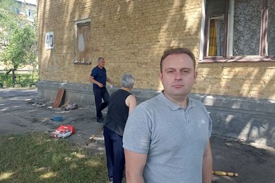 Внаслідок атаки РФ на Житомирщині постраждало селище в Новогуйвинській громаді: згоріли понад 50 об'єктів Внаслідок атаки РФ на Житомирщині постраждало селище в Новогуйвинській громаді: згоріли понад 50 об'єктів