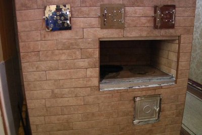 Як жителі селища на Житомирщині готуються до опалювального сезону з відключеннями електроенергії та без газу Як жителі селища на Житомирщині готуються до опалювального сезону з відключеннями електроенергії та без газу