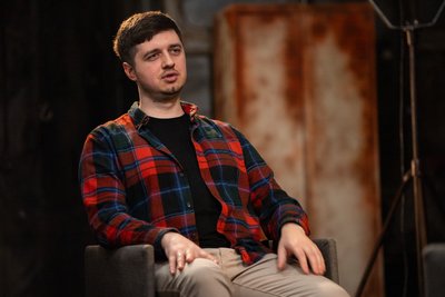аналітик Повернись живим Антон Муравейник аналітик Повернись живим Антон Муравейник