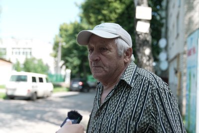 Війна за сміття у Житомирі — хто має прибирати територію на Покровській та що кажуть місцеві жителі Війна за сміття у Житомирі — хто має прибирати територію на Покровській та що кажуть місцеві жителі