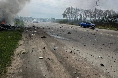 БпЛА атакував авто енергетиків на околиці Сум: загинула людина БпЛА атакував авто енергетиків на околиці Сум: загинула людина