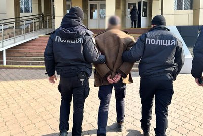 Підпалив автівку через образу на власника: в Одесі затримали 50-річного чоловіка Підпалив автівку через образу на власника: в Одесі затримали 50-річного чоловіка