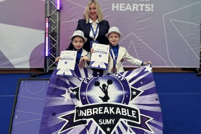 Сумчанки — з медалями чемпіонату України з чирлідингу Сумчанки — з медалями чемпіонату України з чирлідингу