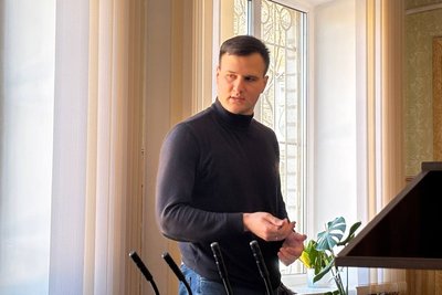 У Бердичеві судять колишнього директора "Бердичівкомунсервісу" за обвинуваченням у забрудненні компанією води У Бердичеві судять колишнього директора "Бердичівкомунсервісу" за обвинуваченням у забрудненні компанією води