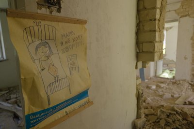 Крім нас, в селі дітей немає: як живуть троє підлітків у селі Нові Серби на Житомирщині Крім нас, в селі дітей немає: як живуть троє підлітків у селі Нові Серби на Житомирщині