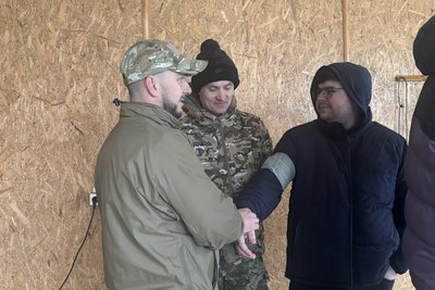 У громаді на Житомирщині провели базовий військовий вишкіл для цивільних У громаді на Житомирщині провели базовий військовий вишкіл для цивільних