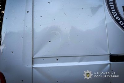 На Сумщині FPV-дрон атакував авто "Білого янгола" під час евакуації людей На Сумщині FPV-дрон атакував авто "Білого янгола" під час евакуації людей