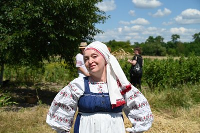 За давніми обрядами і традиціями: у селі на Житомирщині відзначили Зажинки За давніми обрядами і традиціями: у селі на Житомирщині відзначили Зажинки