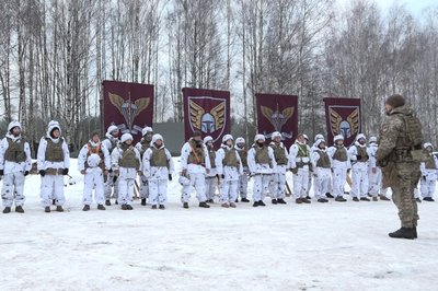 На Житомирщині 46 бригада ДШВ провела інтенсив з військової підготовки для цивільних