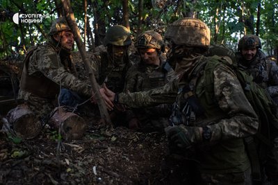Військові розрахунку протитанкового гранатомета на сході