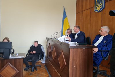 На суді в Житомирі заслухали ще одного потерпілого у справі про вимагання, вбивство і викрадання людей На суді в Житомирі заслухали ще одного потерпілого у справі про вимагання, вбивство і викрадання людей