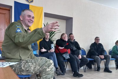 Підготовка населення до націспротиву — на Житомирщині розпочалися навчання одночасно у 3 громадах Підготовка населення до націспротиву — на Житомирщині розпочалися навчання одночасно у 3 громадах