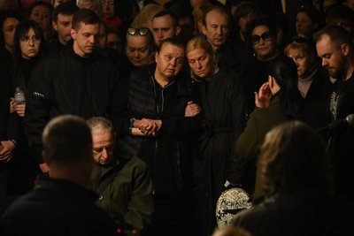 Проводжали оплесками: в Одесі попрощалися з відомим актором та телеведучим Проводжали оплесками: в Одесі попрощалися з відомим актором та телеведучим