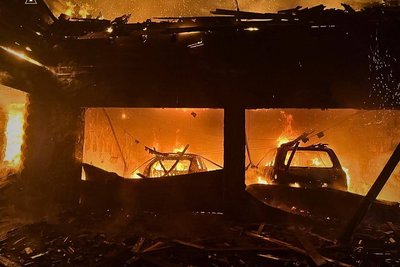 Одна людина загинула та дві травмовано: наслідки російської дронової атаки Київщини Одна людина загинула та дві травмовано: наслідки російської дронової атаки Київщини