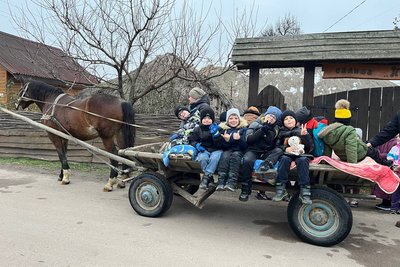 Гарбузовий фест та козацькі забави: у «зеленій» садибі на Житомирщині запланували тематичне дозвілля на канікулах Гарбузовий фест та козацькі забави: у «зеленій» садибі на Житомирщині запланували тематичне дозвілля на канікулах