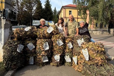 «Як 14 футбольних полів»: волонтери у Балті сплели понад 98 тисяч «квадратів» сіток «Як 14 футбольних полів»: волонтери у Балті сплели понад 98 тисяч «квадратів» сіток