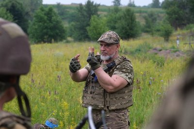 "Я не даю порад, я навчаю". Інструктор "Барон" розповів про службу на Сумщини "Я не даю порад, я навчаю". Інструктор "Барон" розповів про службу на Сумщини