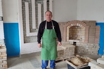 Пораненим 4 доби сам обороняв опорний пункт: історія Героя України Сергія Гончара з Житомирщини Пораненим 4 доби сам обороняв опорний пункт: історія Героя України Сергія Гончара з Житомирщини
