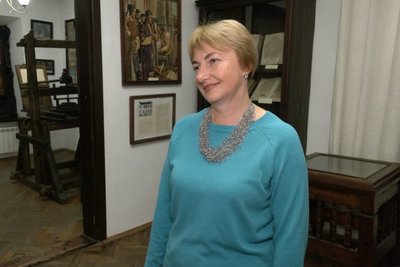 У Луцьку почали оцифровувати стародруки з колекції Музею книги У Луцьку почали оцифровувати стародруки з колекції Музею книги