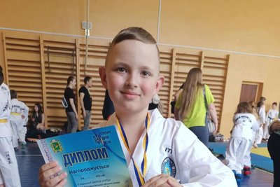 "Сподіваємось на краще": як родина 8-річного Богдана понад рік бореться за життя після аварії в Сумах "Сподіваємось на краще": як родина 8-річного Богдана понад рік бореться за життя після аварії в Сумах