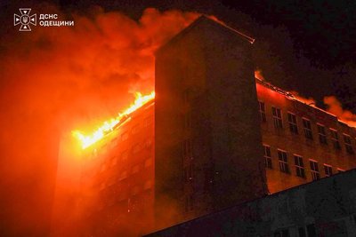 РФ завдала комбінованого удару по Одещині: травмувалися двоє людей РФ завдала комбінованого удару по Одещині: травмувалися двоє людей