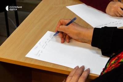 В Одесі провели Всеукраїнський радіодиктант у катакомбах В Одесі провели Всеукраїнський радіодиктант у катакомбах
