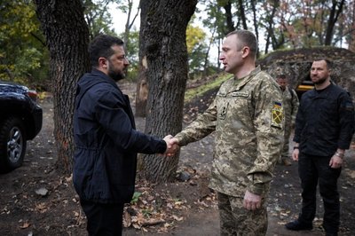 Понад 125 км² звільнені: президент відвідав бригади на Лиманському фронті й анонсував четвертий етап операції «Вівальді» Понад 125 км² звільнені: президент відвідав бригади на Лиманському фронті й анонсував четвертий етап операції «Вівальді»