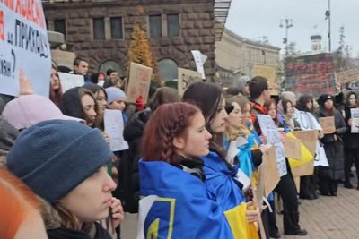 "Гроші на ЗСУ": під стінами КМДА відбувся черговий суботній мітинг на підтримку армії "Гроші на ЗСУ": під стінами КМДА відбувся черговий суботній мітинг на підтримку армії