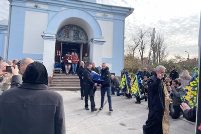 Херсон, прощання з військовим Андрієм Бесащуком Херсон, прощання з військовим Андрієм Бесащуком
