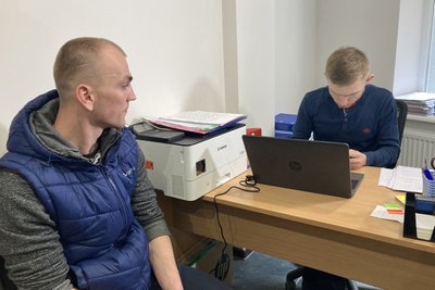Як юристи допомагають жертвам воєнних злочинів на Харківщині Як юристи допомагають жертвам воєнних злочинів на Харківщині