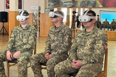 На Житомирщині курсантів навчатимуть за допомогою VR-окулярів На Житомирщині курсантів навчатимуть за допомогою VR-окулярів