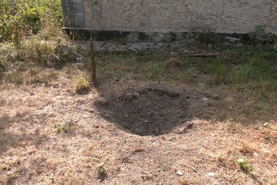 Як відновлюють будинки в селі на Житомирщині, яке постраждало 26 серпня від обстрілу росіян Як відновлюють будинки в селі на Житомирщині, яке постраждало 26 серпня від обстрілу росіян