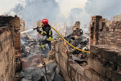 Масована атака України: на Житомирщині пошкодженні виробничі приміщення і житлові будинки Масована атака України: на Житомирщині пошкодженні виробничі приміщення і житлові будинки