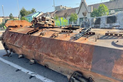 На півночі Одещини відкрили виставку російської техніки, яку знищили в Миколаївській області На півночі Одещини відкрили виставку російської техніки, яку знищили в Миколаївській області