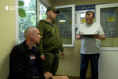 Що відбувається в одеських ТЦК: черги на оновлення даних, вигадки на ВЛК Що відбувається в одеських ТЦК: черги на оновлення даних, вигадки на ВЛК