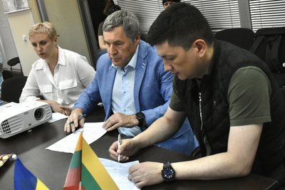 Миколаївська ОВА, МЕК та Почесне консульство Литви підписали меморандум про співпрацю Миколаївська ОВА, МЕК та Почесне консульство Литви підписали меморандум про співпрацю