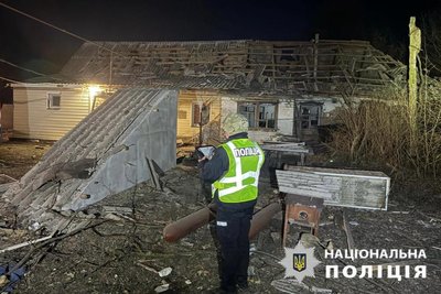 Російська армія атакувала Київщину: є пожежі та пошкодження інфраструктури Російська армія атакувала Київщину: є пожежі та пошкодження інфраструктури