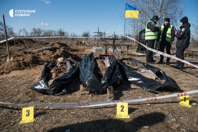 У Бородянці ексгумували ще три тіла загиблих, Київщина, 2 березня 2023 року У Бородянці ексгумували ще три тіла загиблих, Київщина, 2 березня 2023 року