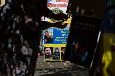 Родини військовополонених зібралися на мітинг