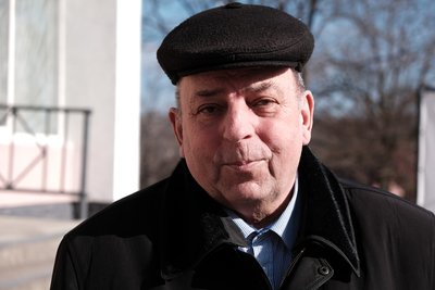 "Плакала, коли він їхав на фронт". Як громада в Чернівецькій області майже рік без голови, який на Бахмутському напрямку "Плакала, коли він їхав на фронт". Як громада в Чернівецькій області майже рік без голови, який на Бахмутському напрямку
