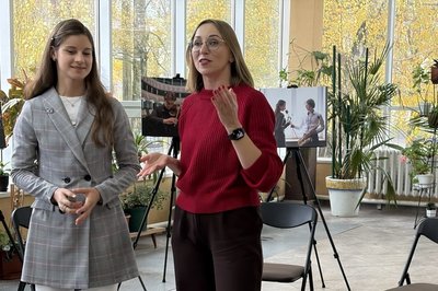 «Світлини в мажорі»: в Житомирі студентка музичного коледжу Марта Кондренко представила першу персональну фотовиставку