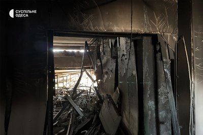 «Влучили у другий дім»: який вигляд має бізнес-центр в Одесі після атаки РФ
