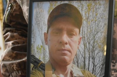 В Луцькій громаді попрощалися з молодшим сержантом Миколою Харічевим