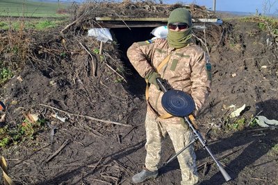"Я хочу бути прикладом для інших": ветеран з Одещини після поранення займається продажем горіхів та лікарських трав "Я хочу бути прикладом для інших": ветеран з Одещини після поранення займається продажем горіхів та лікарських трав