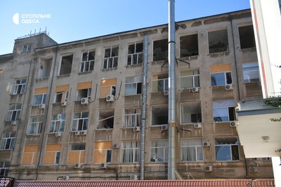«Не можемо дивитися на це без сліз»: одесити розповіли про наслідки нічної атаки РФ «Не можемо дивитися на це без сліз»: одесити розповіли про наслідки нічної атаки РФ