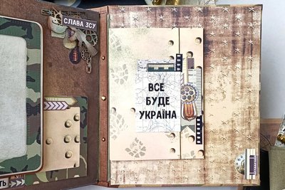 Чекає сина з полону та знаходить розраду у рукоділлі — маріуполька робить сувеніри у техніці скрапбукінг