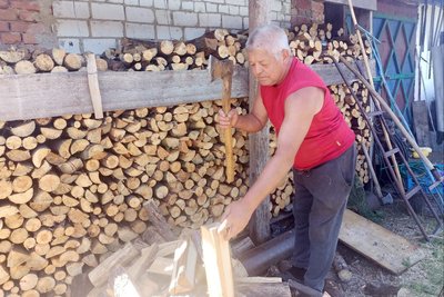 ДРОВА НА ЗИМУ ДРОВА НА ЗИМУ