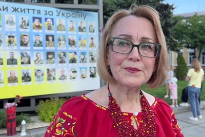 У День вишиванки Житомир долучився до всеукраїнської акції "Вишита стрічка пам'яті" У День вишиванки Житомир долучився до всеукраїнської акції "Вишита стрічка пам'яті"