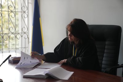 У Зарічному суді слухали свідків у справі смертельної бійки в ТЦК У Зарічному суді слухали свідків у справі смертельної бійки в ТЦК